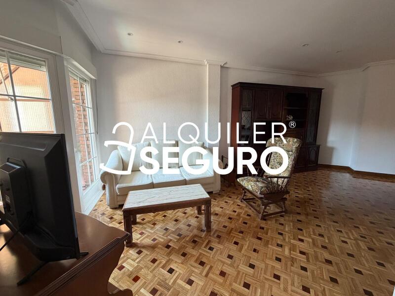 Inmueble en Calle Parroco Julio Morate, MADRID