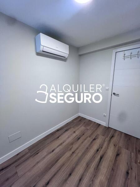 Inmueble en Calle de Cervera, MADRID