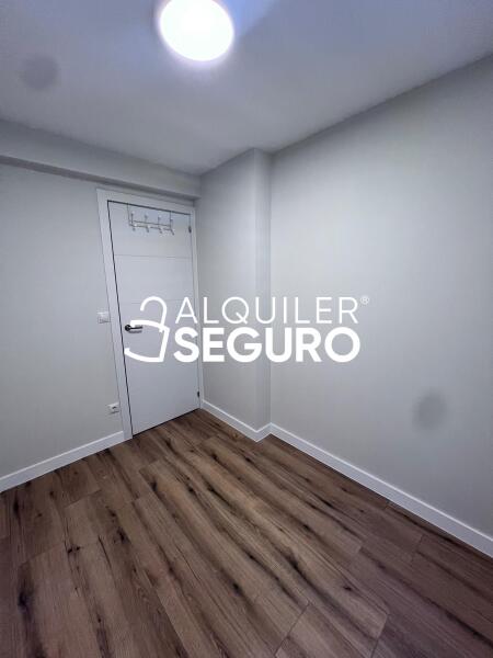 Inmueble en Calle de Cervera, MADRID