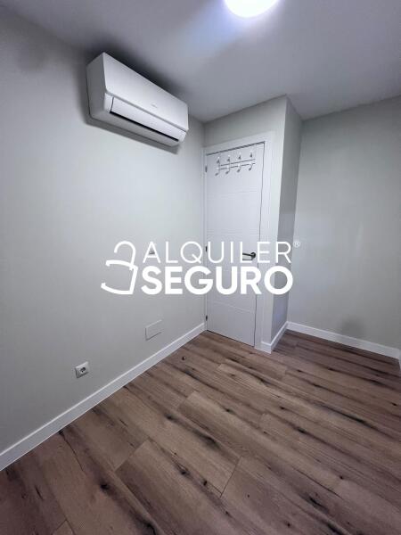 Inmueble en Calle de Cervera, MADRID