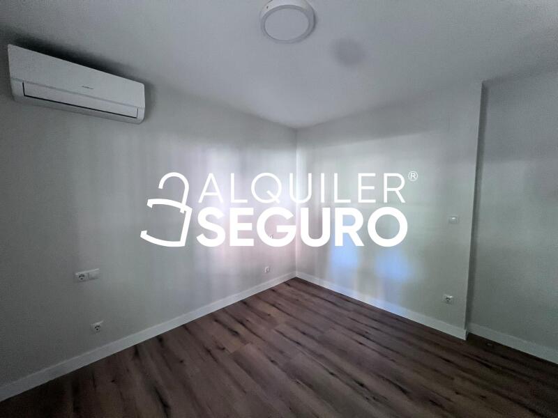 Inmueble en Calle de Cervera, MADRID