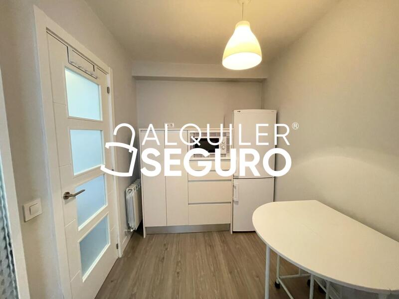 Inmueble en Calle de Camarena , MADRID
