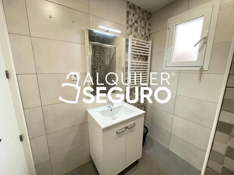 Inmueble en Calle de Camarena , MADRID