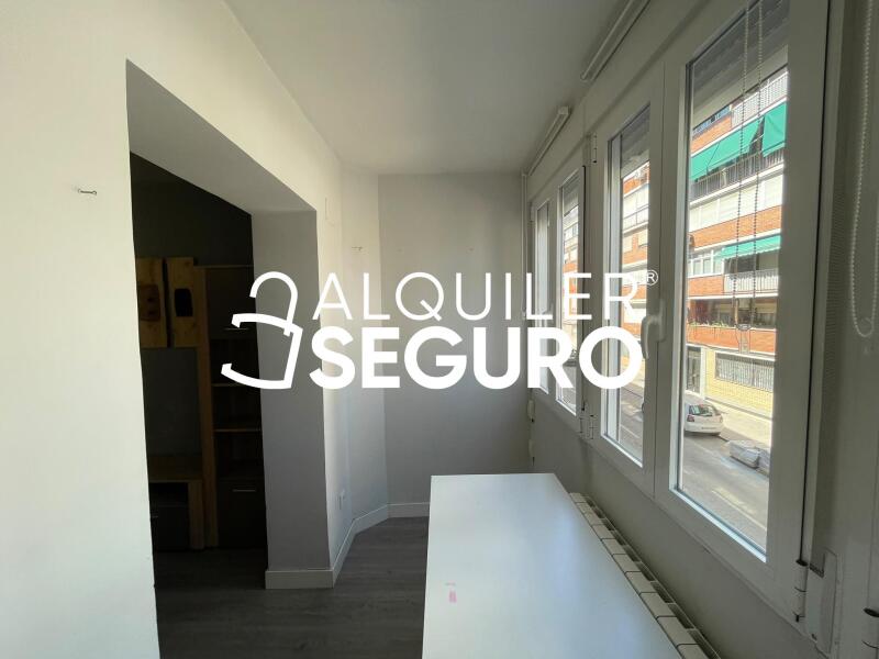 Inmueble en Calle de Camarena , MADRID