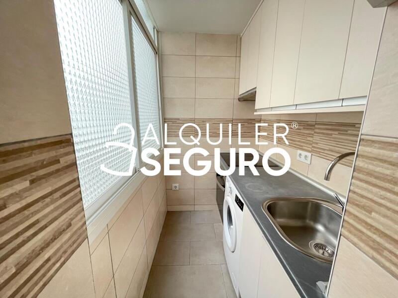 Inmueble en Calle de Camarena , MADRID