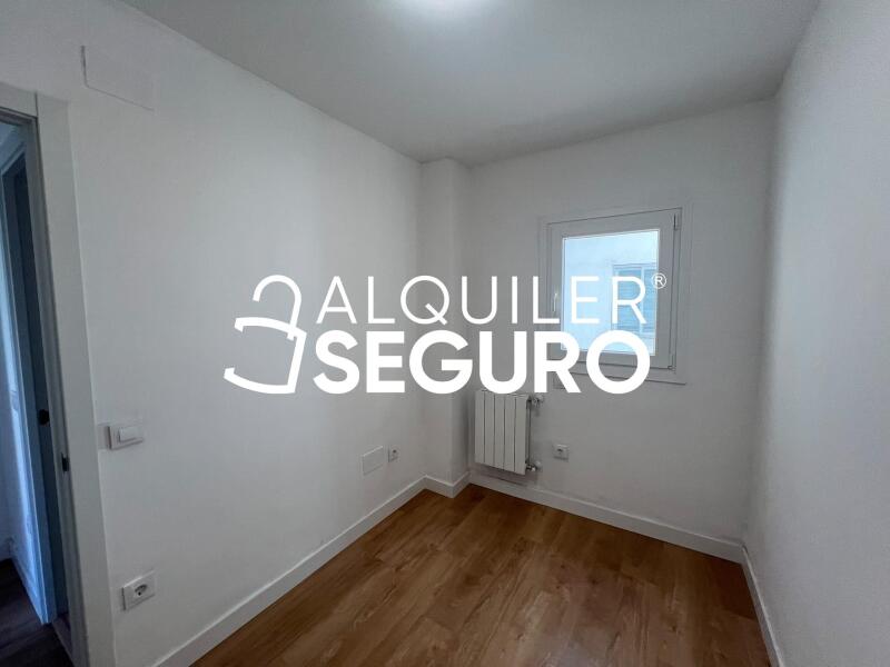 Inmueble en Calle de Ángel Múgica, MADRID