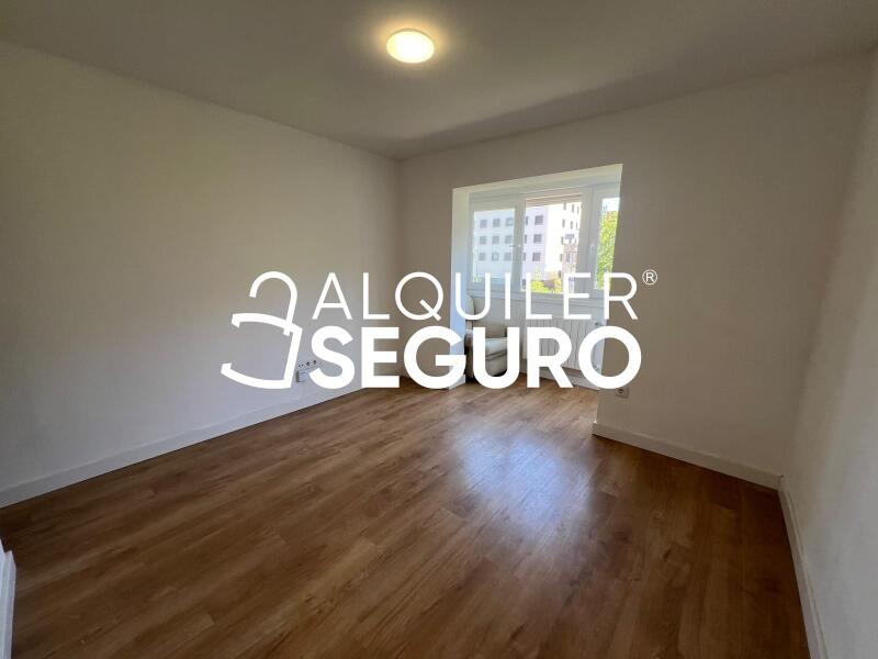 Inmueble en Calle de Ángel Múgica, MADRID