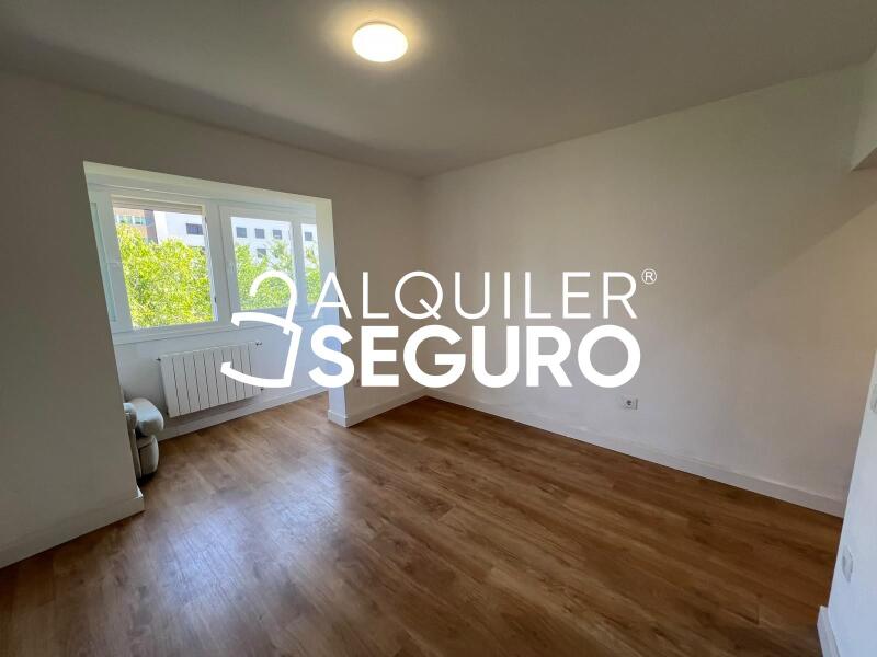 Inmueble en Calle de Ángel Múgica, MADRID