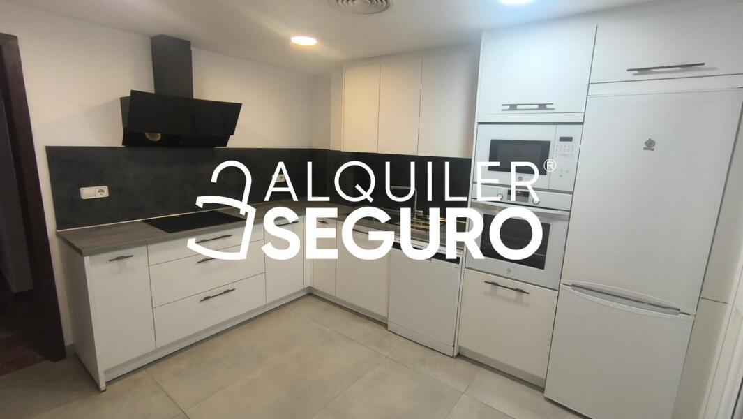 Inmueble en Avenida Alcalde Luis Uruñuela, SEVILLA