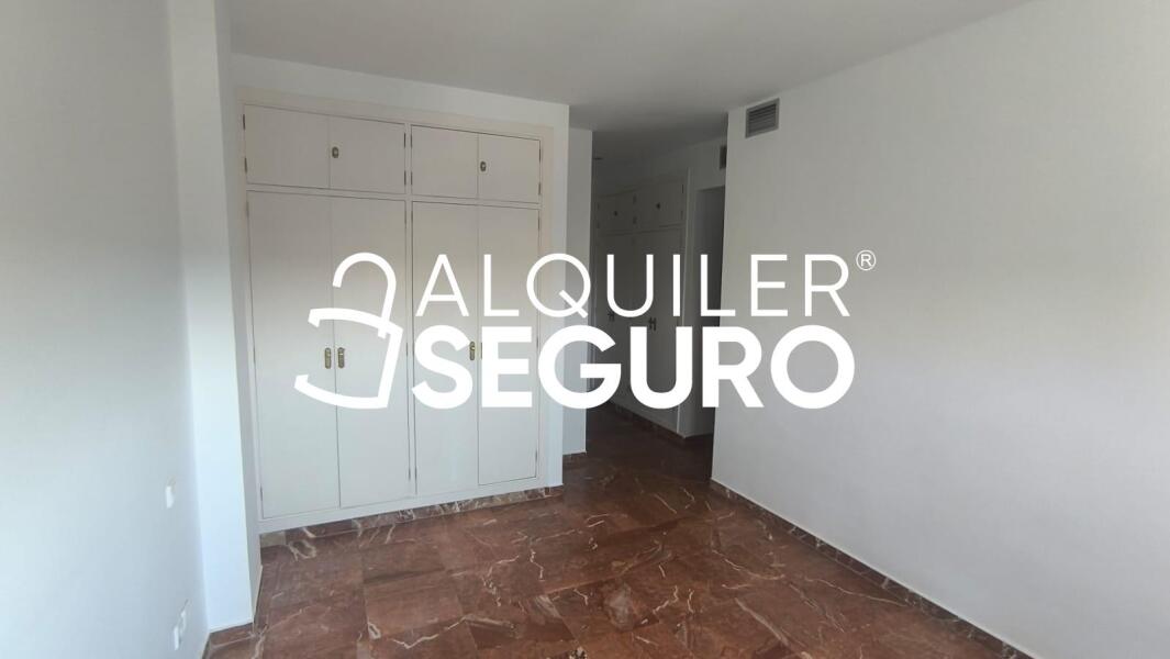 Inmueble en Avenida Alcalde Luis Uruñuela, SEVILLA