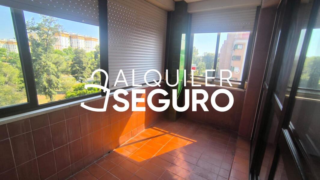 Inmueble en Avenida Alcalde Luis Uruñuela, SEVILLA