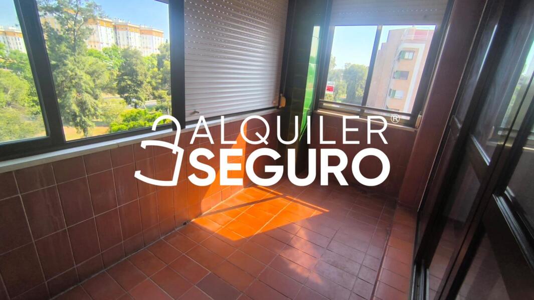 Inmueble en Avenida Alcalde Luis Uruñuela, SEVILLA