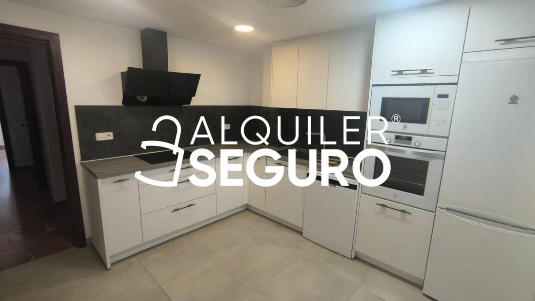 Inmueble en Avenida Alcalde Luis Uruñuela, SEVILLA