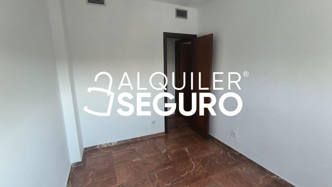 Inmueble en Avenida Alcalde Luis Uruñuela, SEVILLA