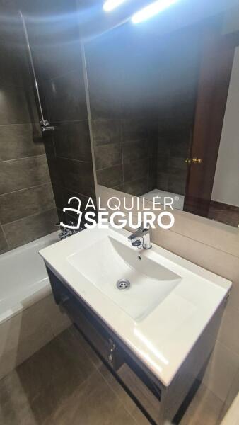 Inmueble en Avenida Alcalde Luis Uruñuela, SEVILLA