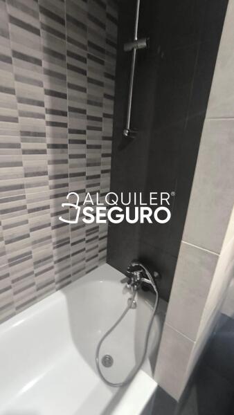 Inmueble en Avenida Alcalde Luis Uruñuela, SEVILLA