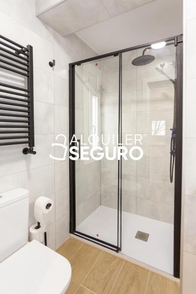 Inmueble en Plaza Angel Carbajo , MADRID
