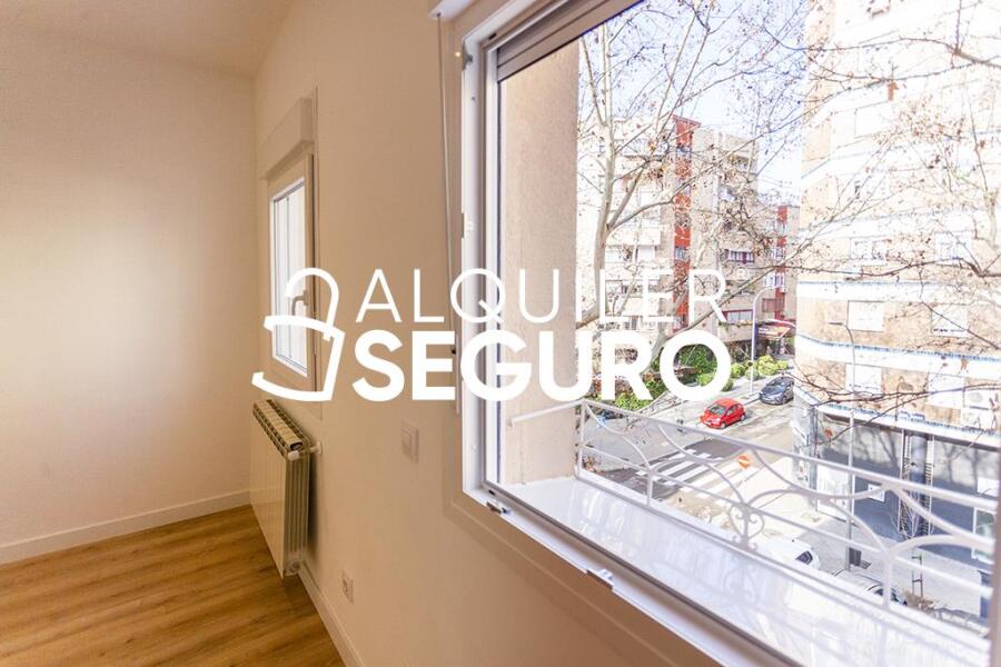 Inmueble en Plaza Angel Carbajo , MADRID