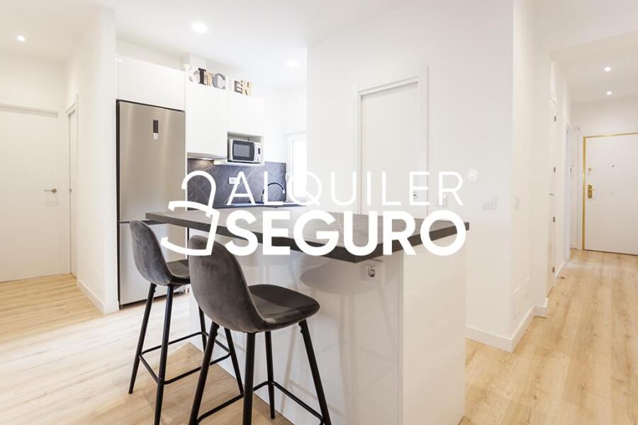 Inmueble en Plaza Angel Carbajo , MADRID