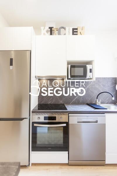 Inmueble en Plaza Angel Carbajo , MADRID