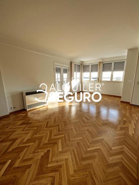 Inmueble en Calle Mirabel, MADRID